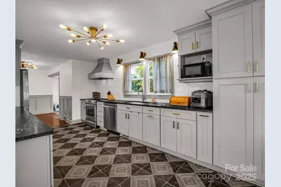 2115 N Stoney View Court, Hendersonville, NC 28792 - Photo 13