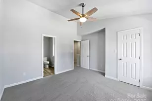 9065 Cinnabay Dr, Charlotte, NC 28216 - Photo 17