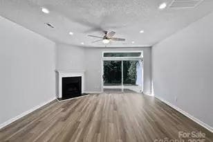 9065 Cinnabay Dr, Charlotte, NC 28216 - Photo 3