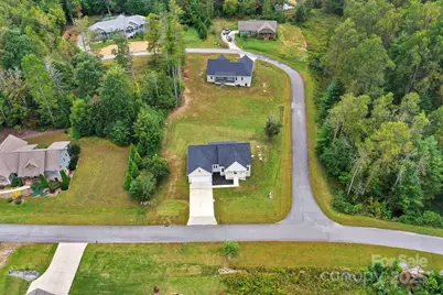 142 Crystal Heights Drive, Hendersonville, NC 28739 - Photo 5