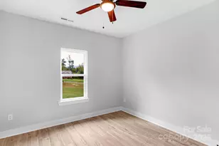 142 Crystal Heights Dr, Hendersonville, NC 28739 - Photo 37