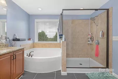 5033 El Molino Drive, Charlotte, NC 28214 - Photo 9