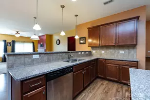 1822 Charbray Ln, Charlotte, NC 28213 - Photo 11