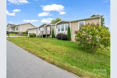 4 N Frederick Lane, Hendersonville, NC 28792 - Photo 3