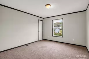 4 N Frederick Ln, Hendersonville, NC 28792 - Photo 25