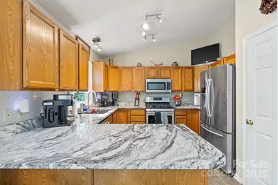 28 Foxberry Drive, Arden, NC 28704 - Photo 5