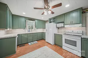 210 Smith St, Clover, SC 29710 - Photo 13