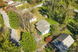 2 Wilson Creek Dr, Asheville, NC 28803 - Photo 15