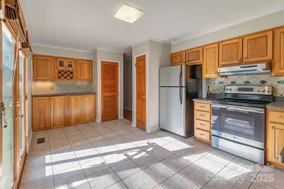 9 Guinevere Court, Asheville, NC 28806 - Photo 3