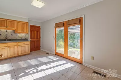 9 Guinevere Court, Asheville, NC 28806 - Photo 9