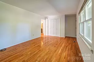 9 Guinevere Ct, Asheville, NC 28806 - Photo 7