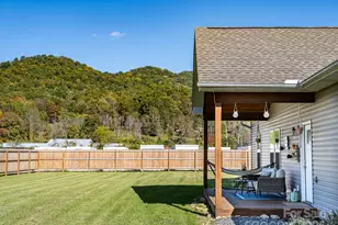 41 Utah Mountain Rd, Waynesville, NC 28785 - Photo 3