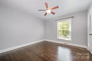 1901 Edgewater Dr, Charlotte, NC 28210 - Photo 13