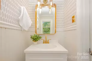 1901 Edgewater Dr, Charlotte, NC 28210 - Photo 11