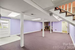 3214 Debbie Dr, Hendersonville, NC 28791 - Photo 19