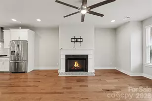 11934 Fiddlers Roof Ln, Charlotte, NC 28277 - Photo 5