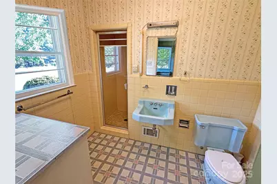 1101 Anthony Avenue NE, Valdese, NC 28690 - Photo 25