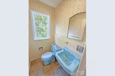 1101 Anthony Avenue NE, Valdese, NC 28690 - Photo 15