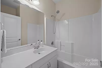 1302 Kenilworth Avenue #112, Charlotte, NC 28203 - Photo 25