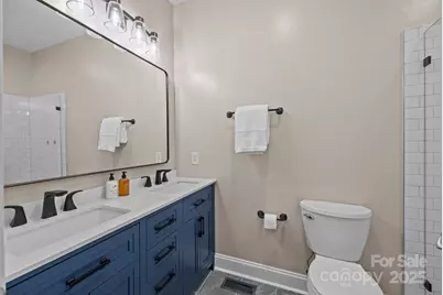 1302 Kenilworth Avenue #112, Charlotte, NC 28203 - Photo 21