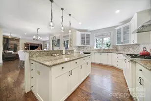 827 Abilene Ln, Fort Mill, SC 29715 - Photo 5