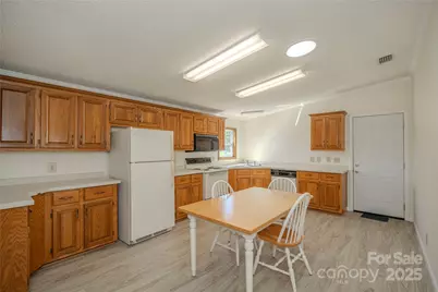 14 Beechnut Drive, Hendersonville, NC 28739 - Photo 3