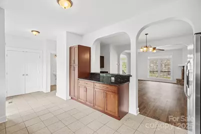 27 Walnut Springs Drive, Asheville, NC 28804 - Photo 13