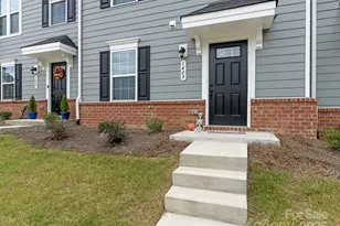 1409 May Apple Dr, Matthews, NC 28104 - Photo 3