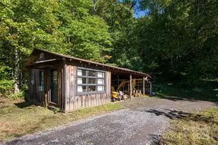 360 Banjo Branch Rd, Burnsville, NC 28714 - Photo 31