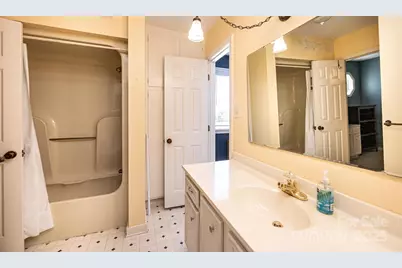 10 Riverview Circle, Granite Falls, NC 28630 - Photo 31