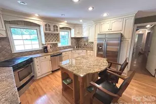10 Riverview Cir, Granite Falls, NC 28630 - Photo 7