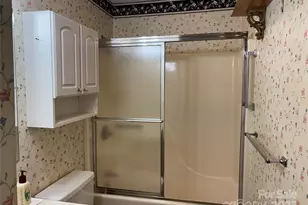 655 Overlook Dr, Spruce Pine, NC 28777 - Photo 15