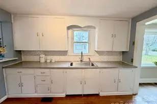 1040 Laurel Ln, Gastonia, NC 28054 - Photo 7