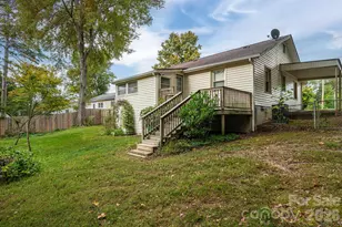 1040 Laurel Ln, Gastonia, NC 28054 - Photo 17