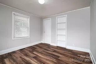 1040 Laurel Ln, Gastonia, NC 28054 - Photo 11