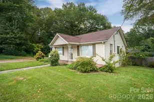 1040 Laurel Ln, Gastonia, NC 28054 - Photo 3