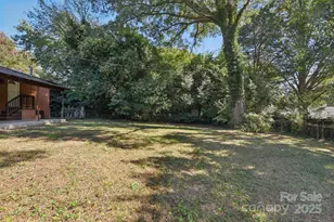 900 E Woodlawn Rd, Charlotte, NC 28209 - Photo 21