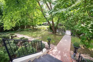 303 Country Club Rd, Asheville, NC 28804 - Photo 25