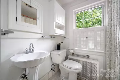 303 Country Club Road, Asheville, NC 28804 - Photo 19