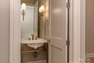 305 Audrey Pl, Charlotte, NC 28226 - Photo 15