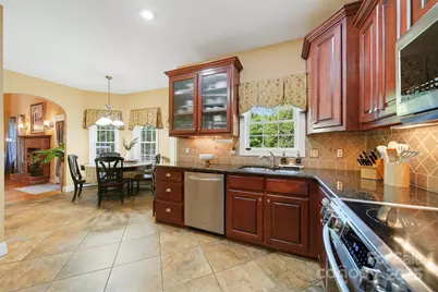 5005 Woodwinds Drive NE, Hickory, NC 28601 - Photo 19