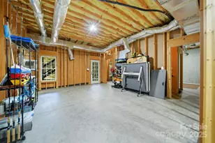 5005 Woodwinds Dr NE, Hickory, NC 28601 - Photo 33