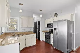 12 Eden Glen Rd, Black Mountain, NC 28711 - Photo 9