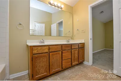 902 Eldorado Avenue, Charlotte, NC 28262 - Photo 29