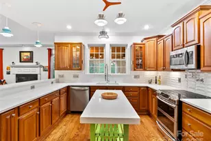 36 White Ash Dr, Asheville, NC 28803 - Photo 7