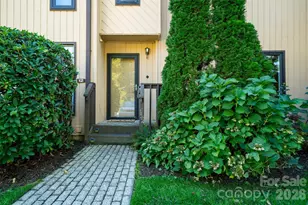 12 Pebble Creek Dr, Asheville, NC 28803 - Photo 1