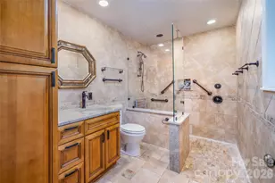 12 Pebble Creek Dr, Asheville, NC 28803 - Photo 19