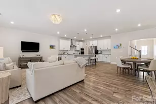 6033 Mariemont Cir, Charlotte, NC 28226 - Photo 15