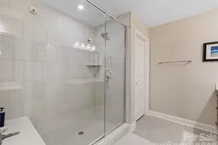 6033 Mariemont Cir, Charlotte, NC 28226 - Photo 29