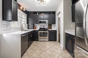 11 Colonial Pl, Asheville, NC 28804 - Photo 13